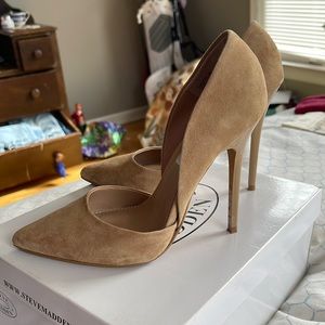 Steve madden varsity sand suede heels